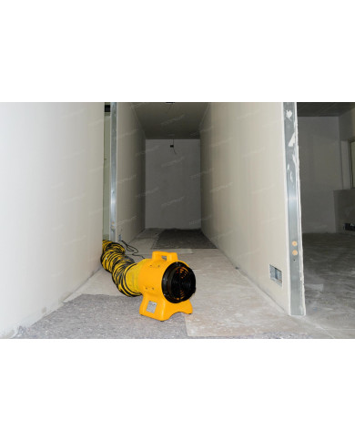 Master BL 4800 Plastic Blower Master Heaters -      Technical Data:       Airflow [ m³/h ]: 750     Power supply [ V/Hz ]: 220-2