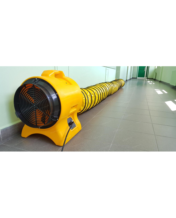Master BL 6800 Plastic Blower Master Heaters -      Technical Data:       Airflow [ m³/h ]: 3900     Power supply [ V/Hz ]: 220-