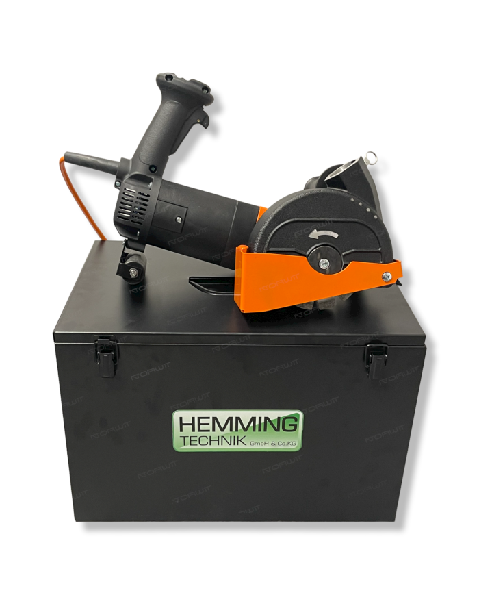 RH 403-S heating groove milling machine Hemming Technik - Technical data:  Weight: 7.1 kg Mounting: 22.2mm Motor: 2.3kW / 230V M RH 403-S heating groove milling machine Hemming Technik - Technical data:  Weight: 7.1 kg Mounting: 22.2mm Motor: 2.3kW / 230V M