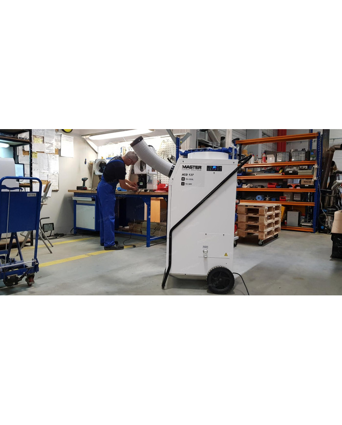 Klimatyzator przenośny Master ACD 137 Master Heaters - Dane techniczne:  Poziom hałasu [ dB(A) ]: 55 Przepływ powietrza [ m³/h ]