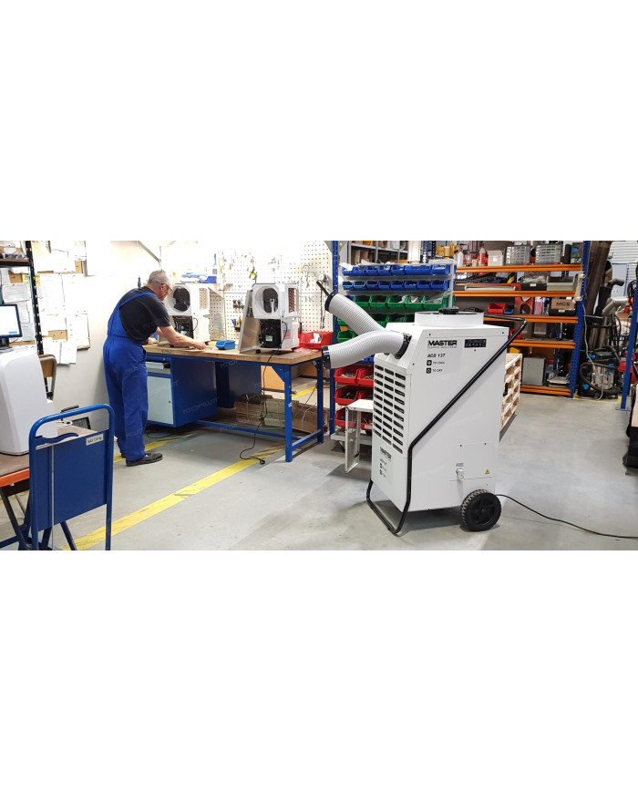 Klimatyzator przenośny Master ACD 137 Master Heaters - Dane techniczne:  Poziom hałasu [ dB(A) ]: 55 Przepływ powietrza [ m³/h ]