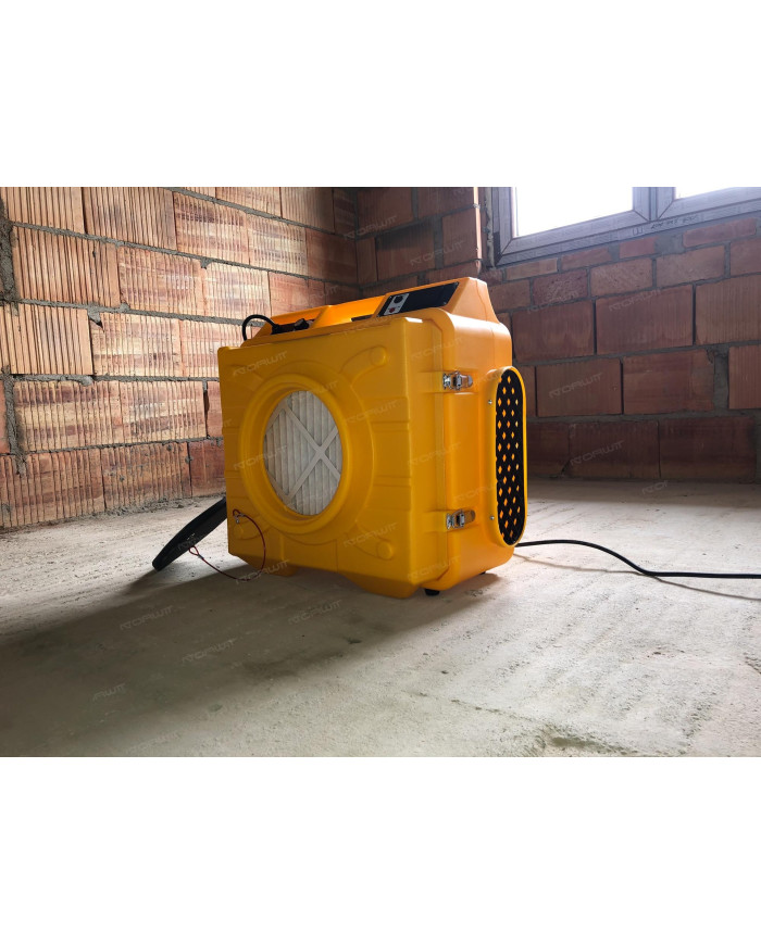 Master MAS 13 air purifier Master Heaters - Technical Data:  Airflow [ m³/h ]: 1300 Power supply [ V/Hz ]: 230/1 phase/50 Pallet