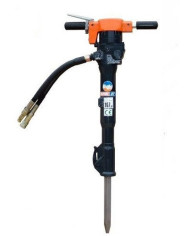 Młot hydrauliczny Altrad Belle BHB 27X  - Dane techniczne:Ciezar: 30 kgLiczba uderzen: 1300/minPrzeplyw: 20 l/minEnergia udaru: 