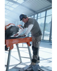 Stolová píla Husqvarna TS 400F Husqvarna Construction - Technické údaje:      Hmotnosť: 96 kg Výkon: 2,2 kWRozmery: 1120 mm x 60