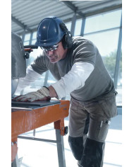 Husqvarna TS 400F table saw Husqvarna Construction - Specifications:  Weight: 96 kg Power: 2.2 kW Dimensions: 1120mm x 600mm x 6