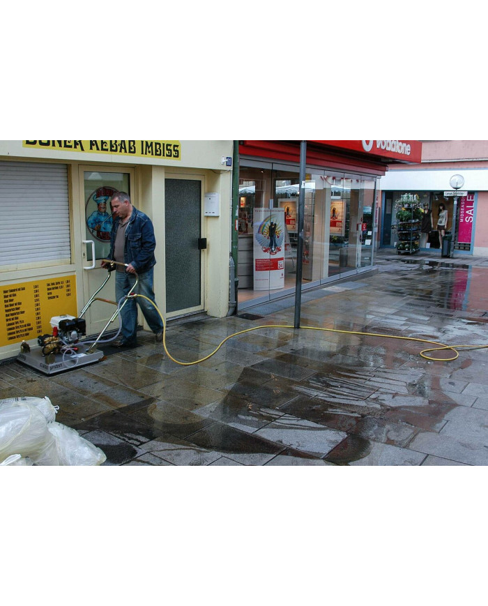 Myjka do kostki brukowej Probst EASYCLEAN EC-60 Probst - Dane techniczne:Ciezar: 53 kgSzerokosc robocza: 600 mmMoc silnika: 4 kw