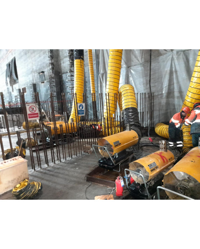 Nagrzewnica olejowa z odprowadzeniem spalin Master BV 290 Master Heaters - Dane techniczne:  Pojemność zbiornika [ l ]: 105 Prze