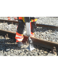 Narzędzie do ubijania podsypki do młota spalinowego Wacker Neuson BH 55 Wacker Neuson - Dane techniczne:Szerokosc robocza: 80mmM Narzędzie do ubijania podsypki do młota spalinowego Wacker Neuson BH 55 Wacker Neuson - Dane techniczne:Szerokosc robocza: 80mmM