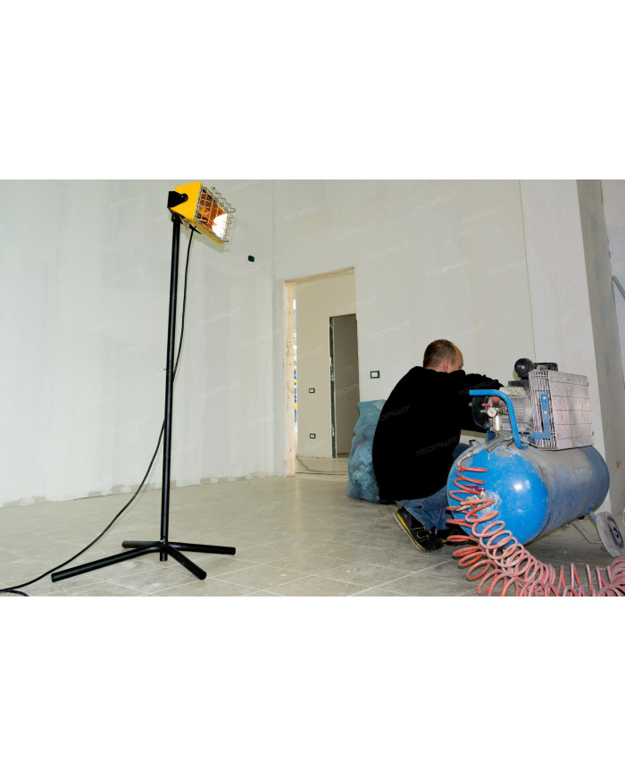 Master HALL 1500 infrared heater Master Heaters -      Technical Data:       Power supply [ V/Hz ]: 220-240/50     Insulation cl