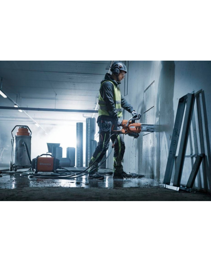 Elektrický ručný reťazový stroj Husqvarna K 7000 Husqvarna Construction - Technické údaje:   Rozmery: 443 x 231 x 378 mmNapätie: Elektrický ručný reťazový stroj Husqvarna K 7000 Husqvarna Construction - Technické údaje:   Rozmery: 443 x 231 x 378 mmNapätie: