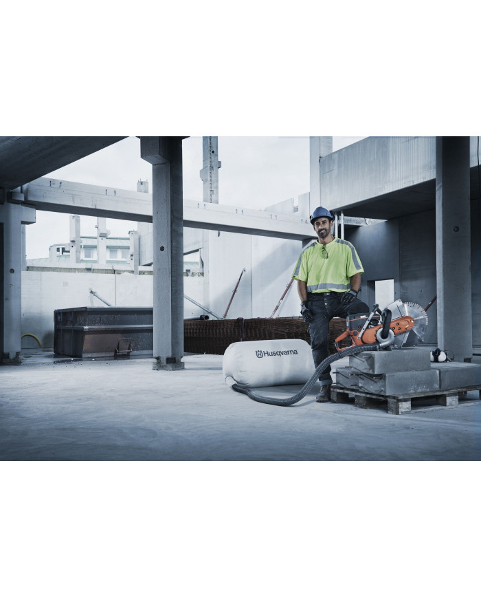 Husqvarna K 770 Dry Cut 300mm hand cutting machine Husqvarna Construction - Specifications:  Dimensions: 734 x 259 x 397 mm Volt Husqvarna K 770 Dry Cut 300mm hand cutting machine Husqvarna Construction - Specifications:  Dimensions: 734 x 259 x 397 mm Volt