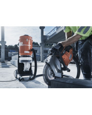 Husqvarna K 770 VAC 300mm hand cutting machine Husqvarna Construction - Specifications:  Dimensions: 726 x 221 x 408 mm Voltage: