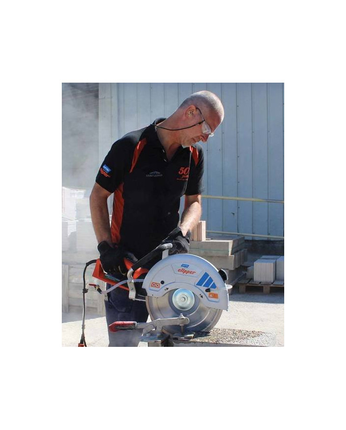 Norton Clipper CE 414 350mm hand cutting machine Norton Clipper - Specifications:  Dimensions: 730 x 286 x 282 mm Voltage: 230 V Norton Clipper CE 414 350mm hand cutting machine Norton Clipper - Specifications:  Dimensions: 730 x 286 x 282 mm Voltage: 230 V