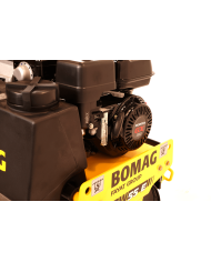 Jednobubnový valec s vedením Bomag BW 55 E Bomag - Technické údaje:  Chladenie:    Hmotnosť:150 kgMotor: Honda GX120Otáčky: Výko Jednobubnový valec s vedením Bomag BW 55 E Bomag - Technické údaje:  Chladenie:    Hmotnosť:150 kgMotor: Honda GX120Otáčky: Výko