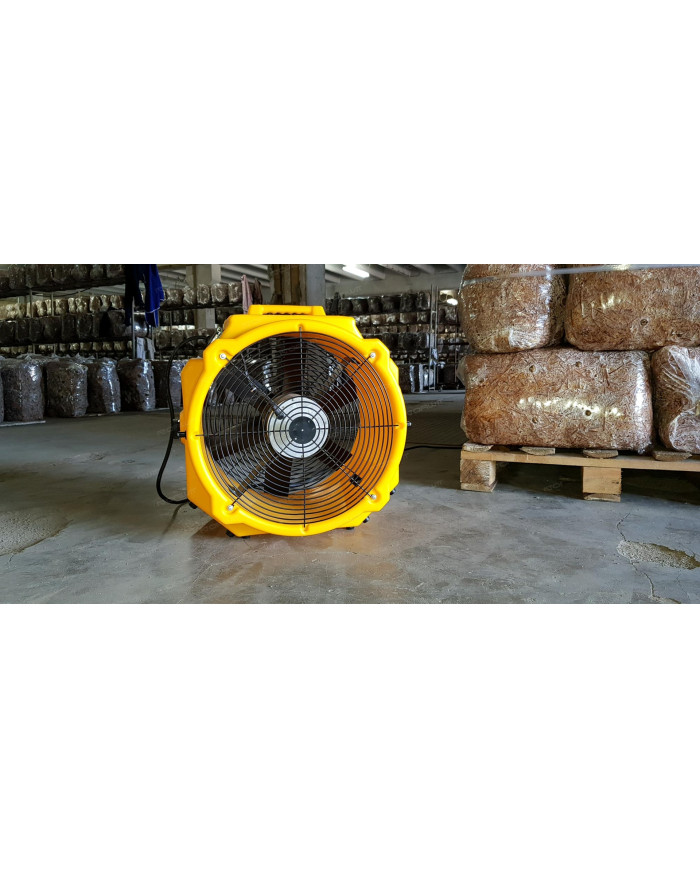 Master DFX 20 fan Master Heaters - Technical Data:  Airflow [ m³/h ]: 5430/6450 Power supply [ V/Hz ]: 220-240/1 phase 50 Maximu