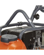 Jednosmerný kompaktor Husqvarna LF100 Honda LAT Husqvarna Construction - Technické údaje:  Chladenie:     VzduchHmotnosť:109 kgM Jednosmerný kompaktor Husqvarna LF100 Honda LAT Husqvarna Construction - Technické údaje:  Chladenie:     VzduchHmotnosť:109 kgM