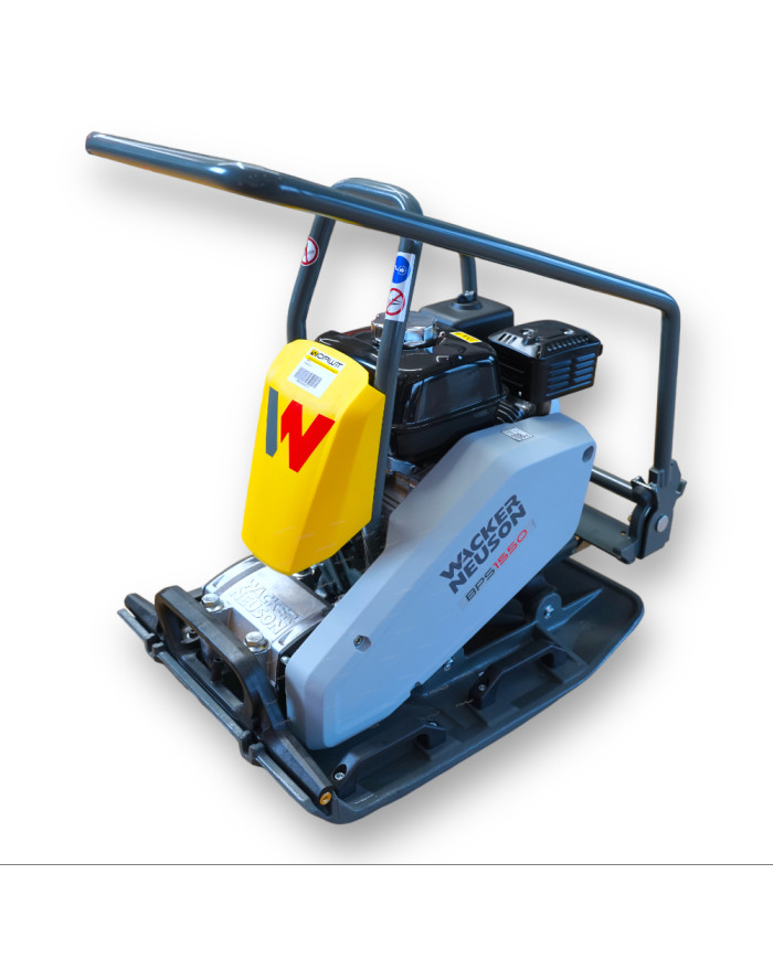 Wacker Neuson BPS 1550 A jednoduchá vibračná doska Wacker Neuson - Technické údaje:  Chladenie:     VzduchHmotnosť:84 kgMotor: G Wacker Neuson BPS 1550 A jednoduchá vibračná doska Wacker Neuson - Technické údaje:  Chladenie:     VzduchHmotnosť:84 kgMotor: G