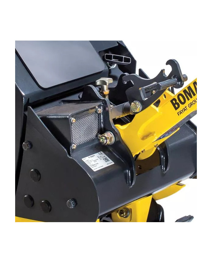 Bomag BPR 50/55 DE reversible compactor Bomag - Specifications:  Cooling:Air Weight: 400 kg Fuel tank:5.0 l Engine: 1B40 Power:6 Bomag BPR 50/55 DE reversible compactor Bomag - Specifications:  Cooling:Air Weight: 400 kg Fuel tank:5.0 l Engine: 1B40 Power:6