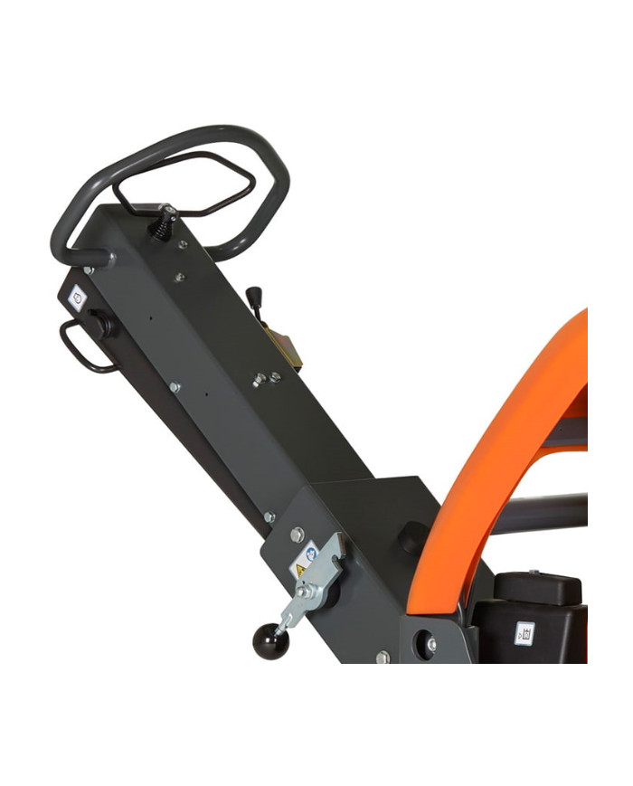 Husqvarna LG 504 Hatz EL CI 700mm reversible compactor Husqvarna Construction - Specifications:  Cooling:Air Weight:499 kg Motor Husqvarna LG 504 Hatz EL CI 700mm reversible compactor Husqvarna Construction - Specifications:  Cooling:Air Weight:499 kg Motor