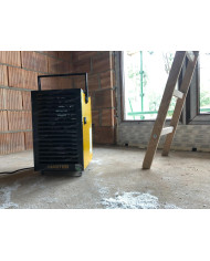 MASTER DH 732 Dehumidifier Master Heaters - Technical Data:  Tank capacity [ l ]: 6.5 Noise level [ dB(A) ]: 42 Airflow [ m³/h ]