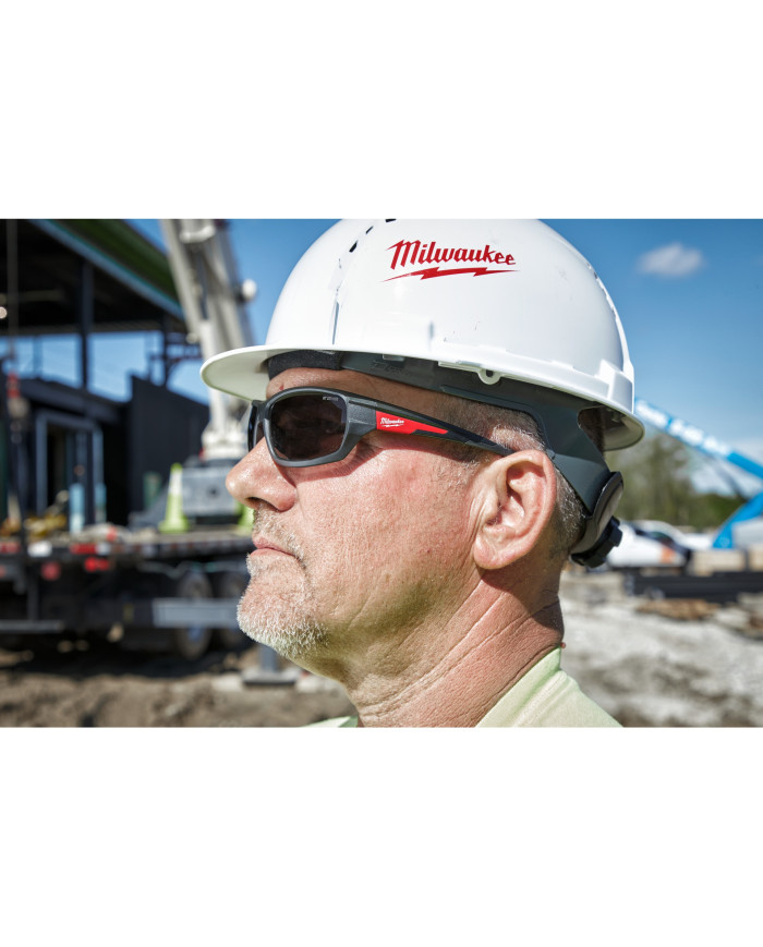 Okulary ochronne premium Milwaukee | Performance Tinted Safety Glasses Milwaukee - 