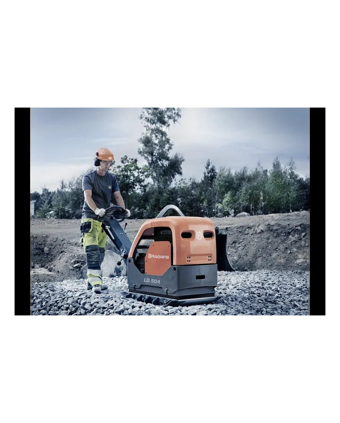 Zagęszczarka rewersyjna Husqvarna LG 504 Hatz EL 700mm Husqvarna Construction - Dane techniczne:  Ciężar: 499 kg Silnik: 1D81Z M
