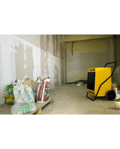 Master DH 44 dehumidifier Master Heaters - Technical Data:  Tank capacity [ l ]: 12 Noise level [ dB(A) ]: 53 Airflow [ m³/h ]: 